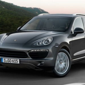 Porsche Cayenne SUV (2018-present) (includes S and GTS models) (does NOT include hybrid model)