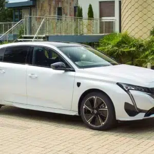 Peugeot e-308 Hatchback (2023-present)