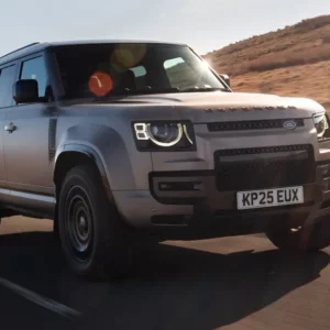 Land Rover Defender Octa (2025-present)